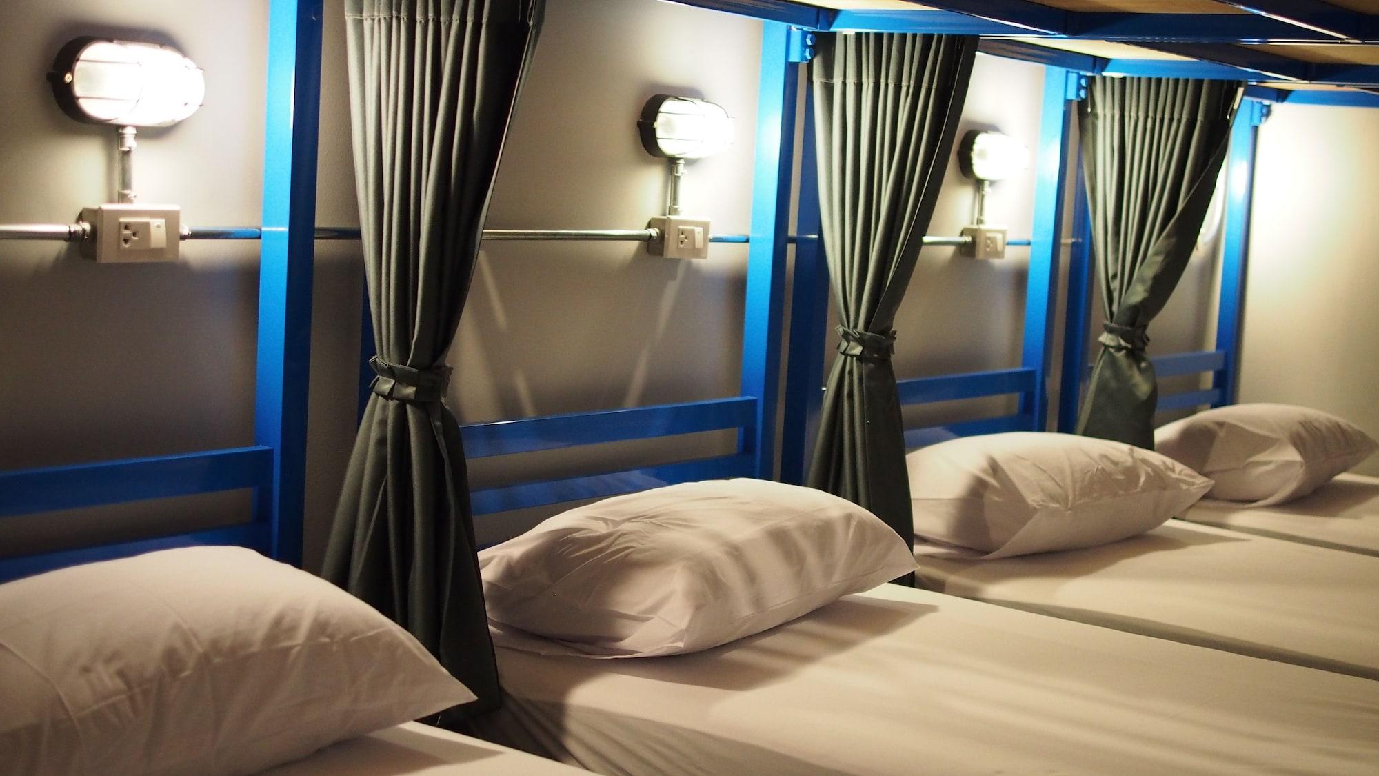 Loftel Station Hostel Бангкок Экстерьер фото