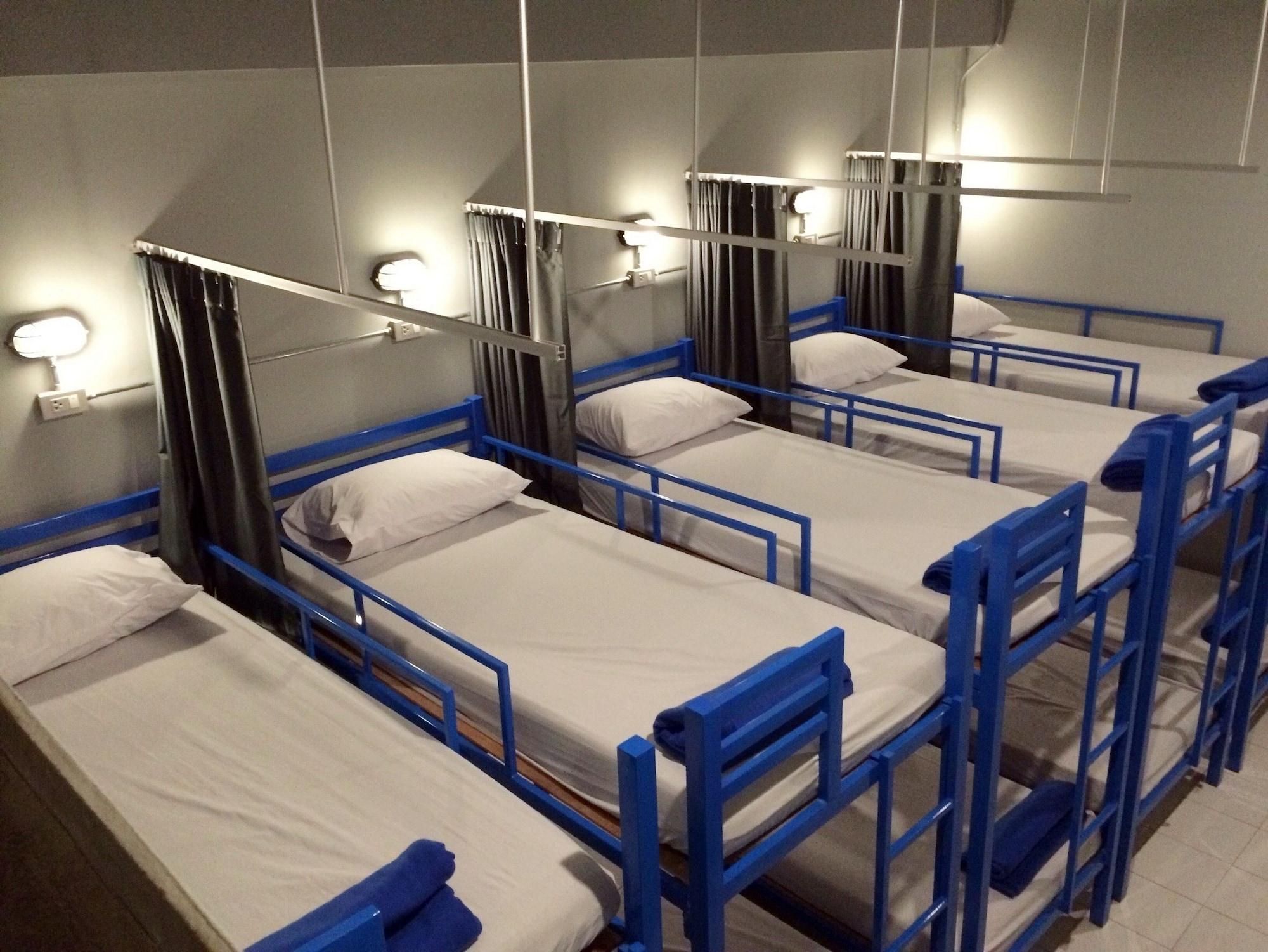 Loftel Station Hostel Бангкок Экстерьер фото