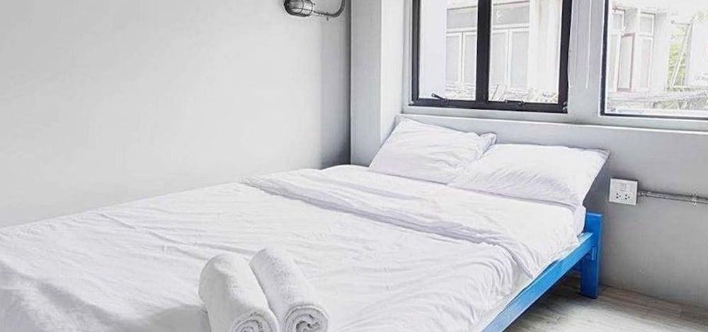 Loftel Station Hostel Бангкок Экстерьер фото