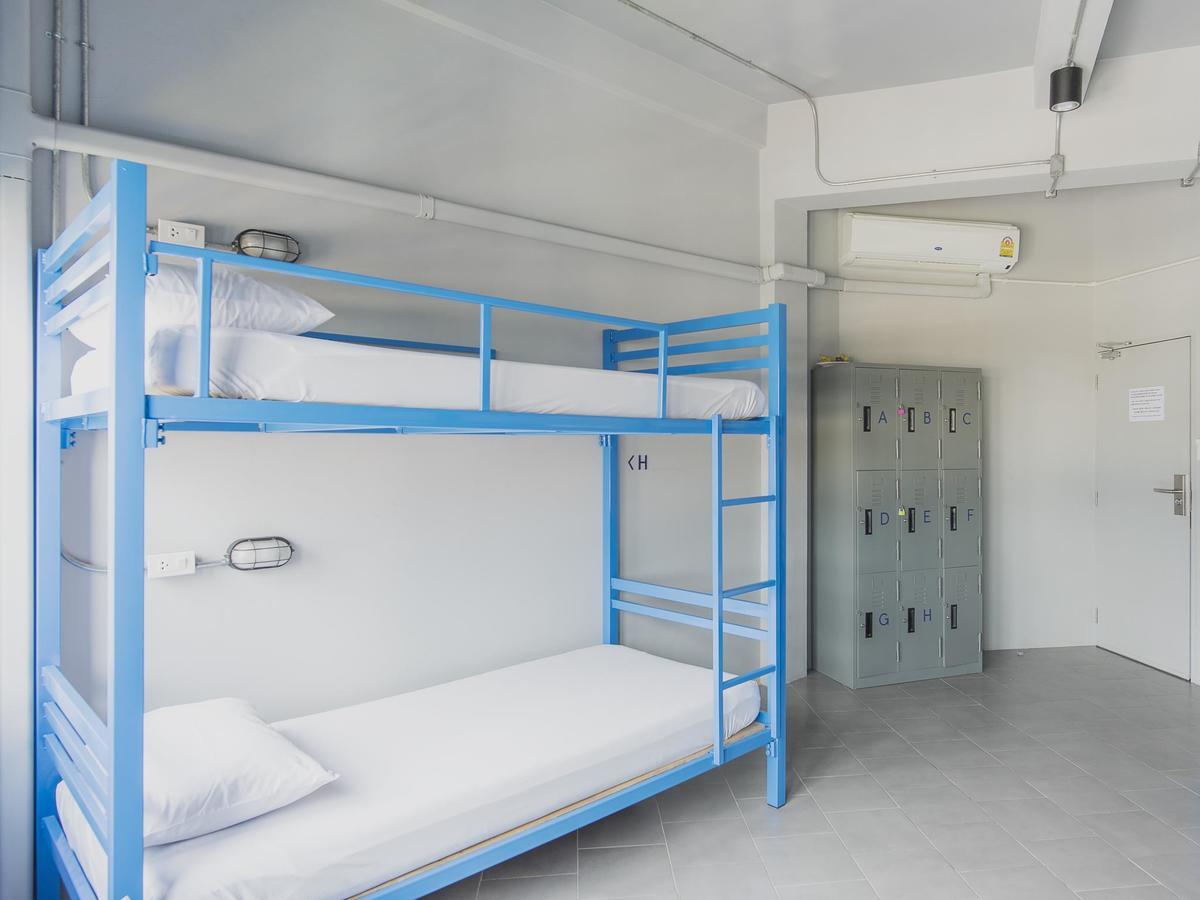 Loftel Station Hostel Бангкок Экстерьер фото