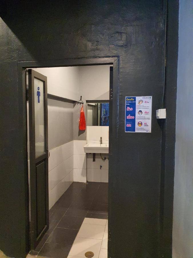 Loftel Station Hostel Бангкок Экстерьер фото
